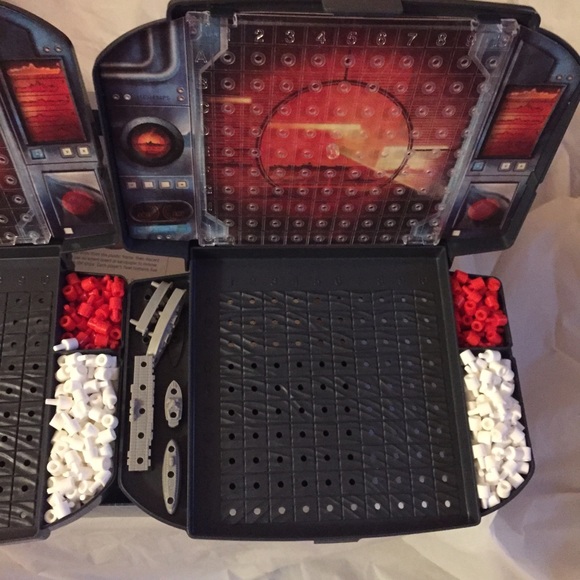 Battleship The Classic Naval Combat Game - Picture 9 of 9